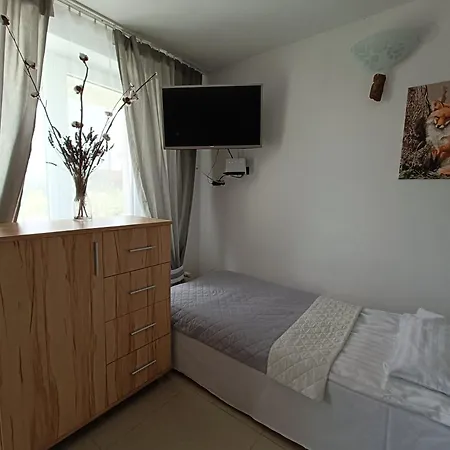 Piaskowa 44 *