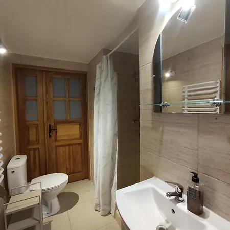Piaskowa 44 *
